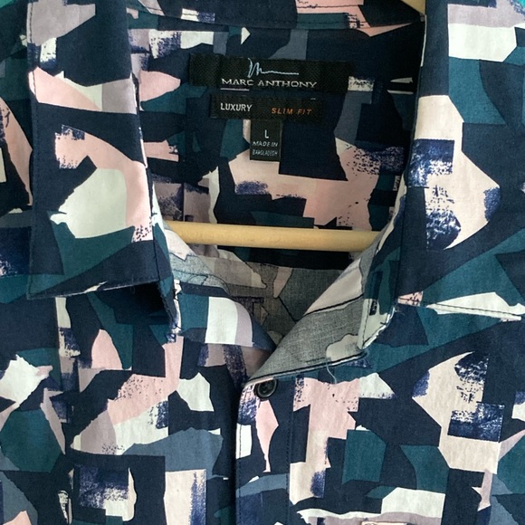 Marc Anthony Loud Short Sleeve - Picture 2 of 3